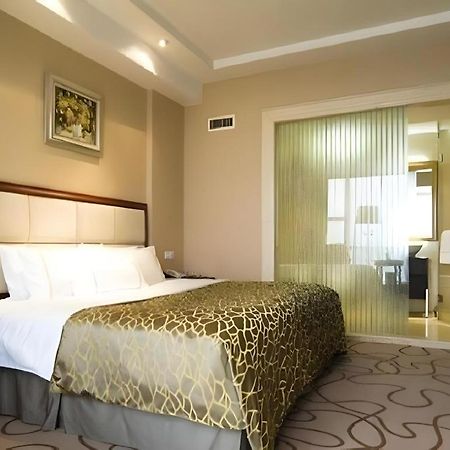 Nanchang Galactic Peace International Hotel Екстер'єр фото