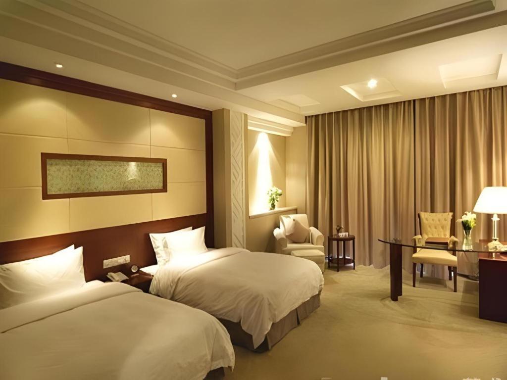 Nanchang Galactic Peace International Hotel Екстер'єр фото