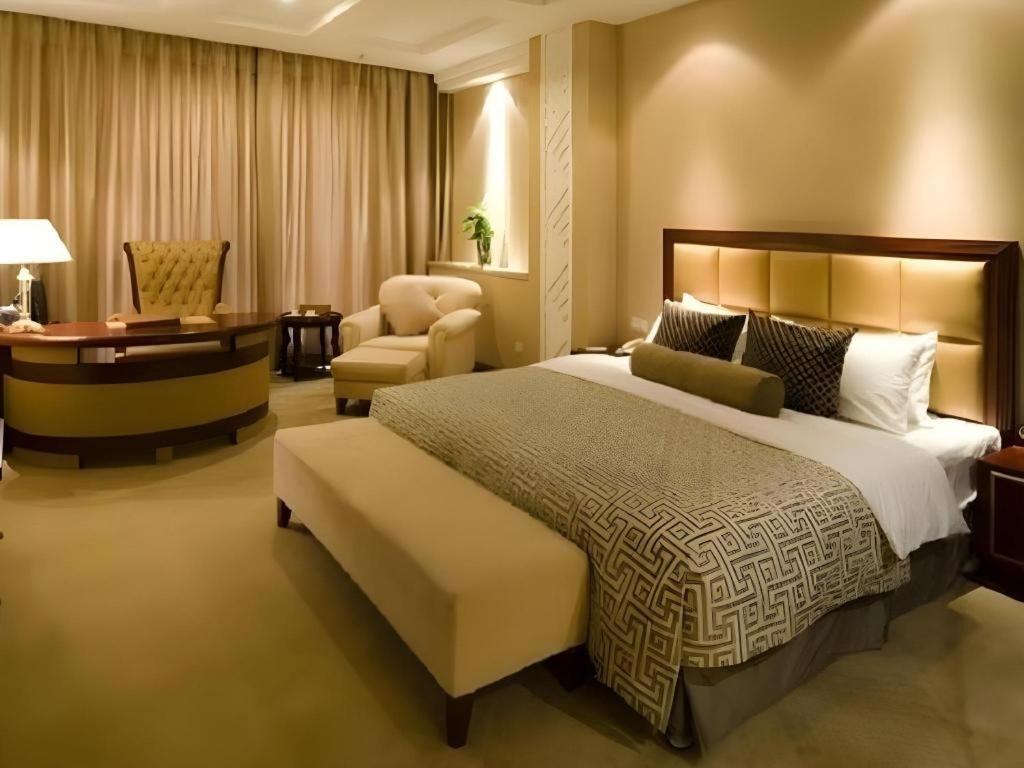 Nanchang Galactic Peace International Hotel Екстер'єр фото