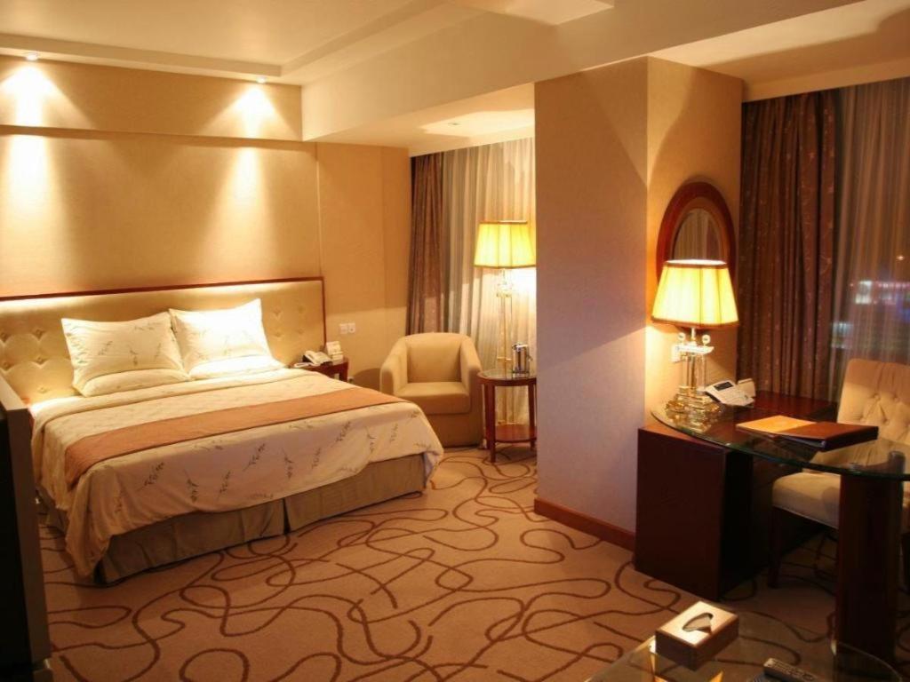 Nanchang Galactic Peace International Hotel Екстер'єр фото